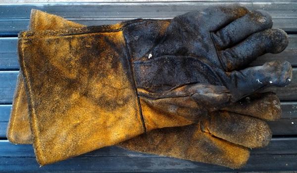 Dirty Leather Glove